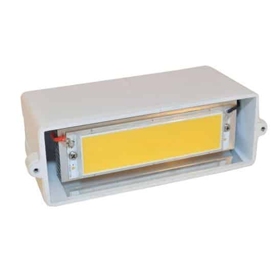 Universal LED Brick Light Kit 8 Watts 5200K (Cool) 120 Volts